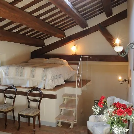 Palazzo Morichelli D'altemps 4* San Ginesio