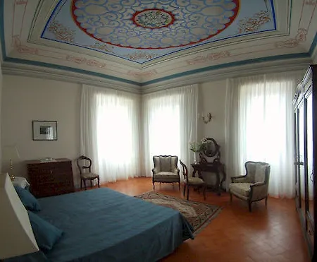 Gasthuis Palazzo Morichelli D'altemps 4*